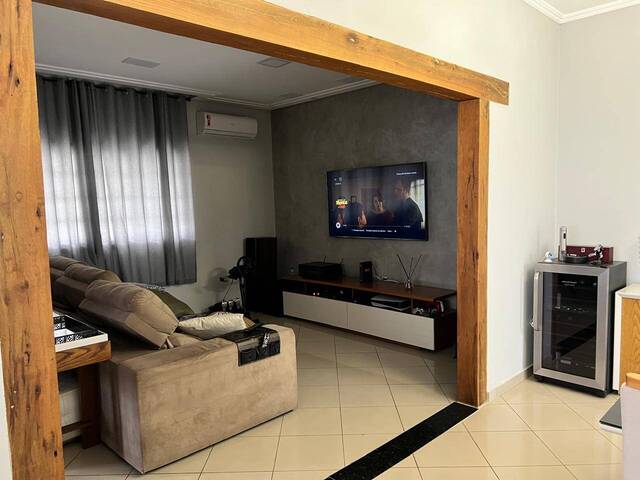 Casa para Locação em Guaratinguetá - 3