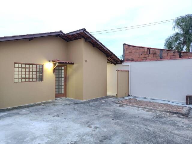 Casa para Locação em Guaratinguetá - 3